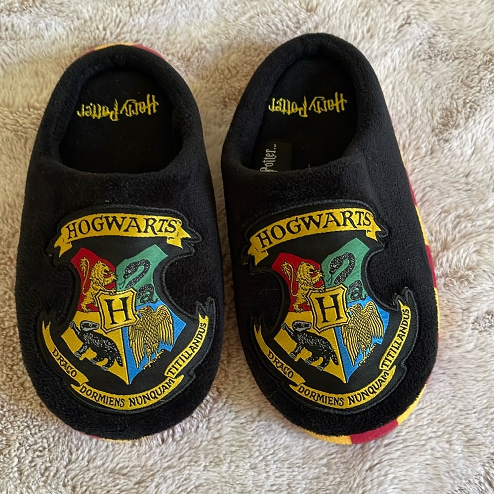 Harry Potter Hogwarts slippers (new without a tag)
